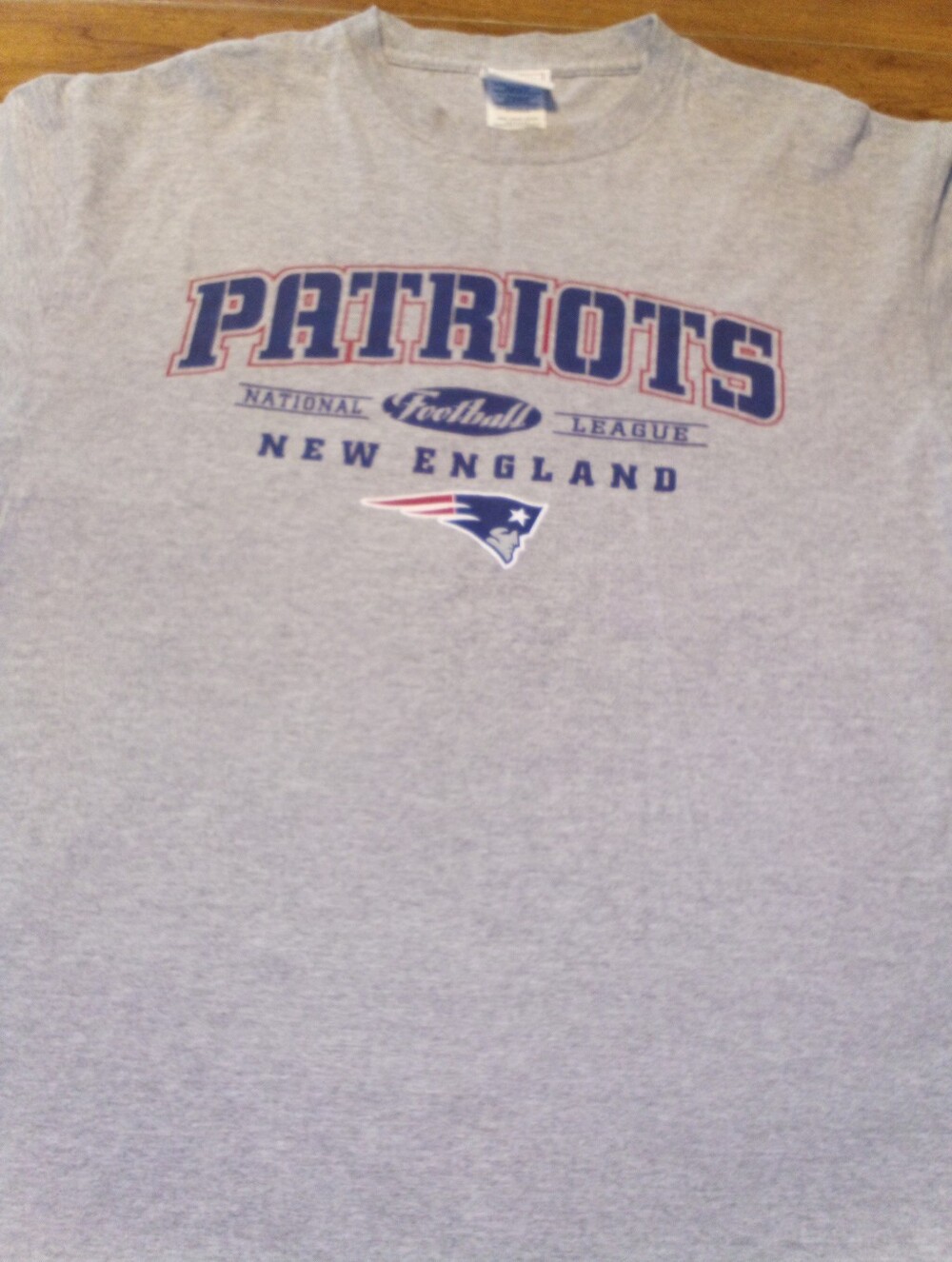 New England Patriots NFL Light Gray Med/LG Long Sleeve Men's T-Shirt